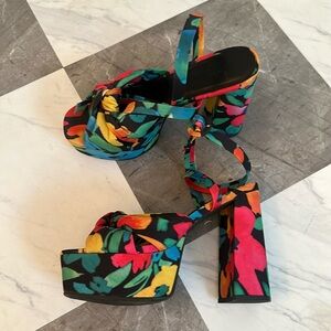 ASOS DESIGN NATIA KNOTTED PLATFORM HEELED IN MULTI FLORAL US 7